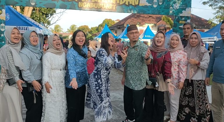 Bupati Bangka Tengah Buka Bazar Ramadhan Kota Koba