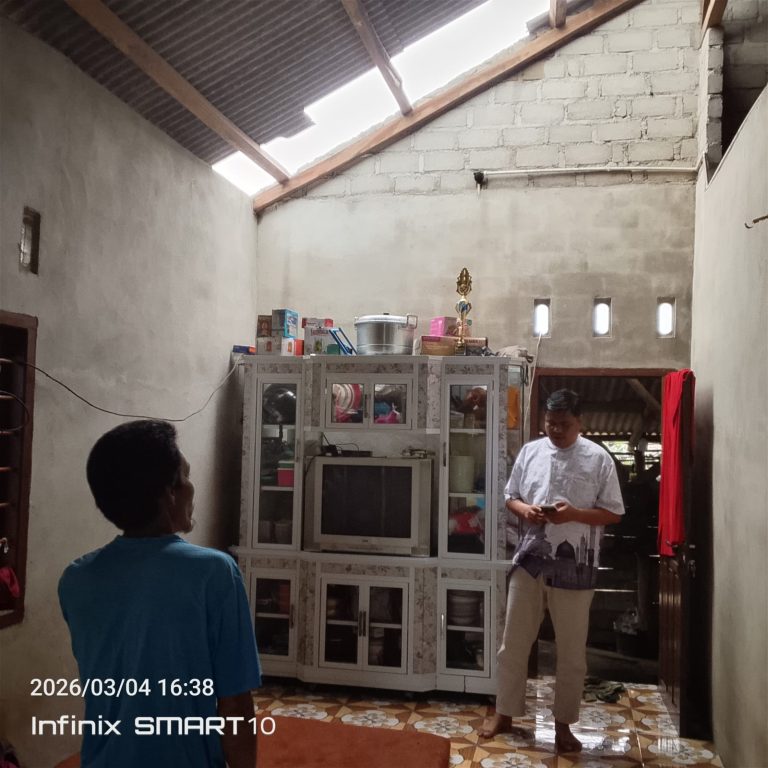 Angin Ribut Mengamuk, Atap Rumah Warga Perlang Porak Poranda