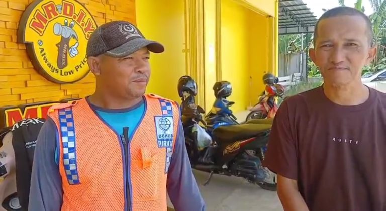 Petugas Parkir Mr DIY Koba Sisihkan Uang Parkir Untuk Berbagi