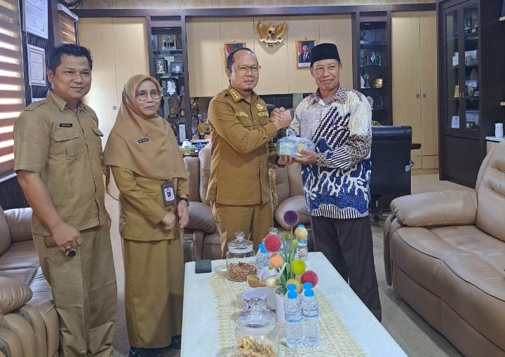 Tekan Stunting, BAZNAS Salurkan Bantuan Rp450 Ribu per Anak