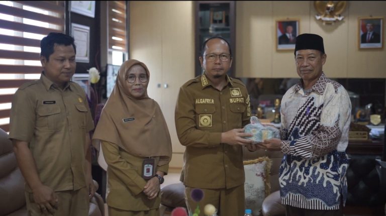 Baznas Bangka Tengah Bantu 25 Keluarga Rawan Stunting