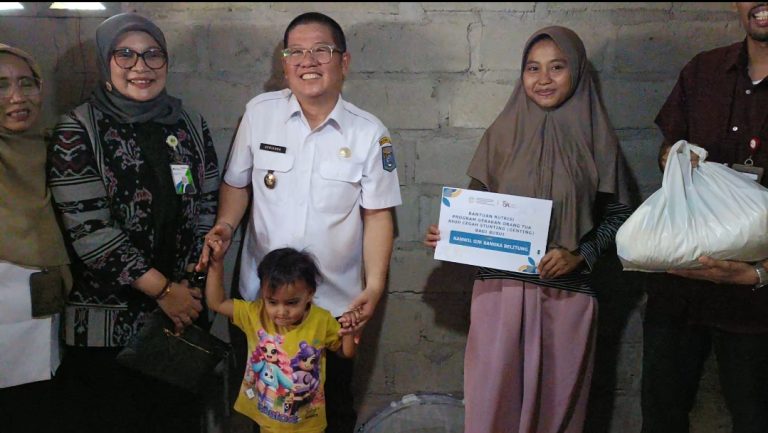 Bangka Tengah Kolaborasi Lawan Stunting, Ratusan, Ratusan Bantuan Nutrisi di Bagikan Kewarga Desa Kurau
