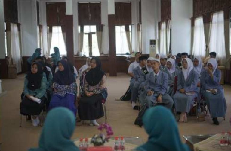 TP PKK Bangka Tengah Beri Edukasi Literasi Finansial dan Bahaya Narkoba Bagi Generasi Muda