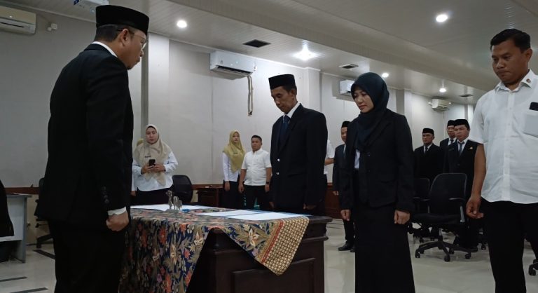 Bupati Bangka Tengah Lantik 22 ASN